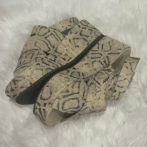 Amuse Society Matisse Runaway Snake Platform Sandal size 9 - Picture 2 of 5